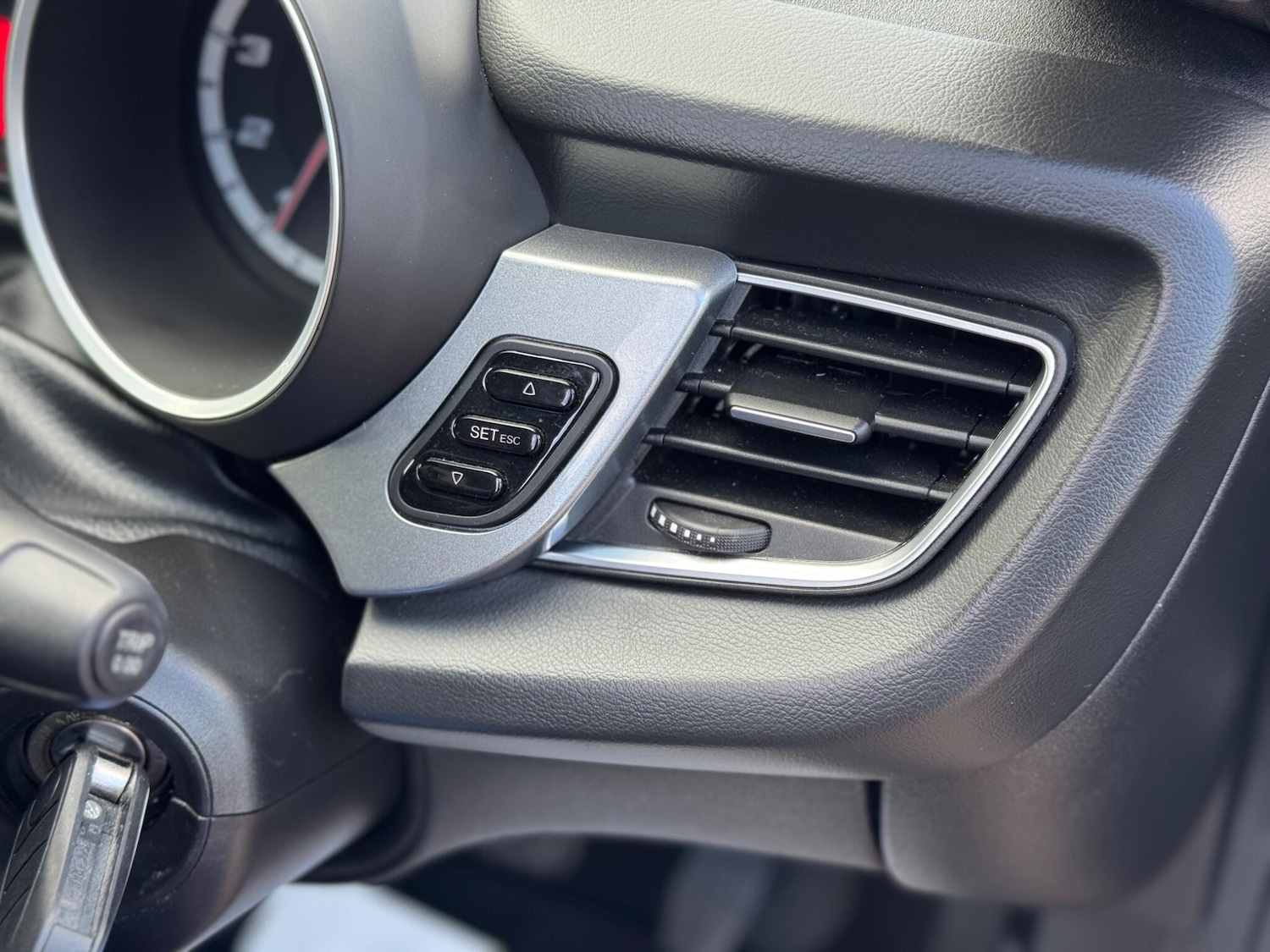 Used Alfa Romeo Giulietta 2012 for sale - 77853315: Photo 42