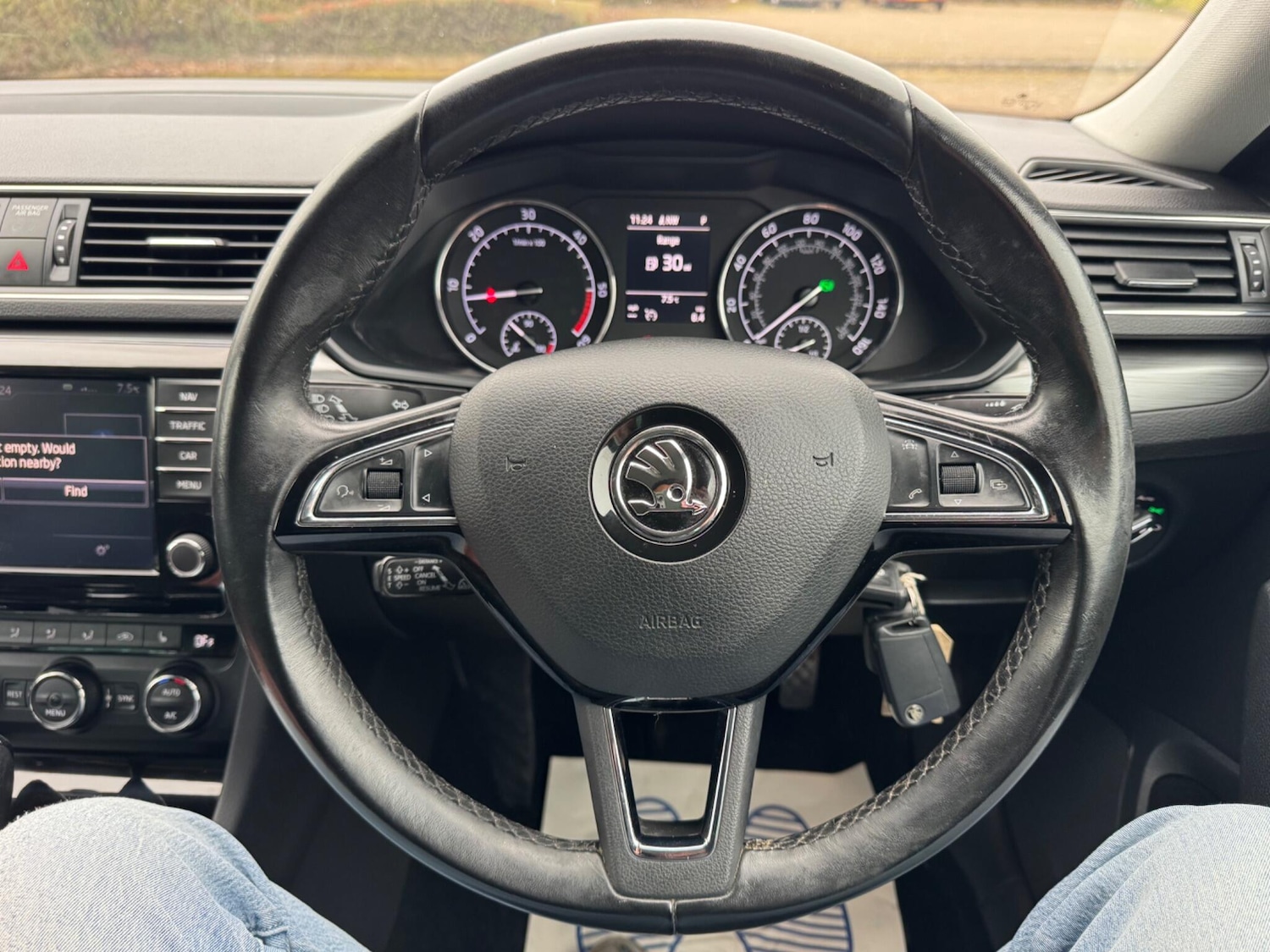 Used Skoda Superb 2017 for sale - 77794309: Photo 18