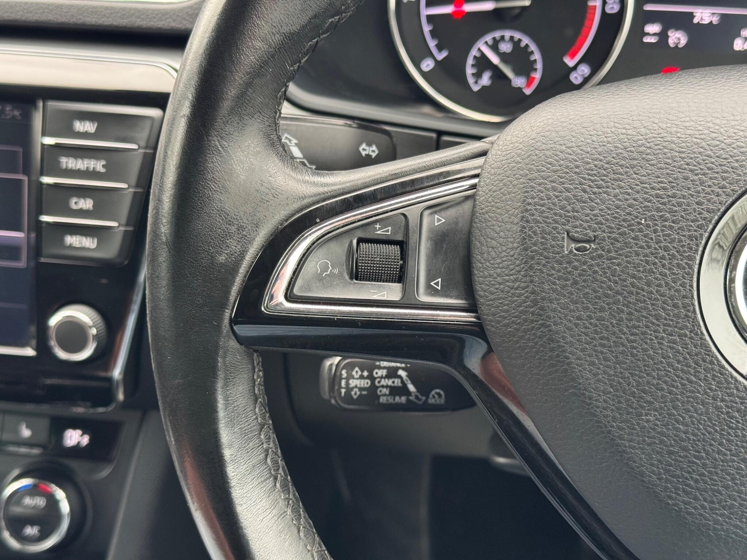 Used Skoda Superb 2017 for sale - 77794309: Photo 19