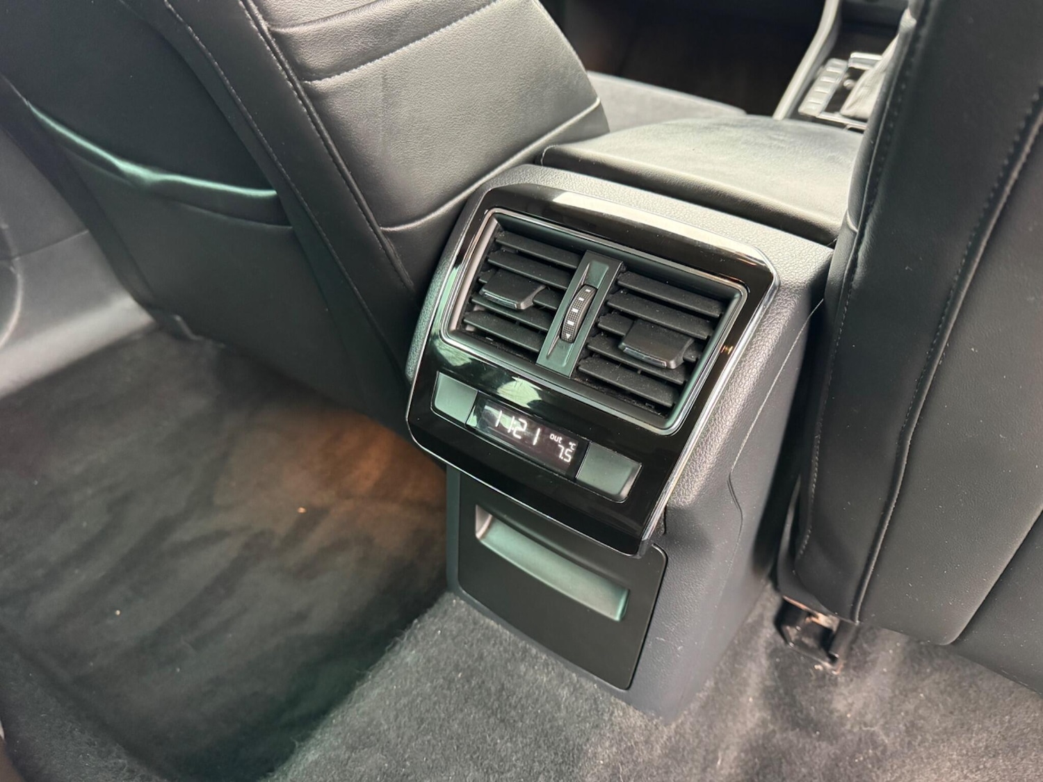 Used Skoda Superb 2017 for sale - 77794309: Photo 38