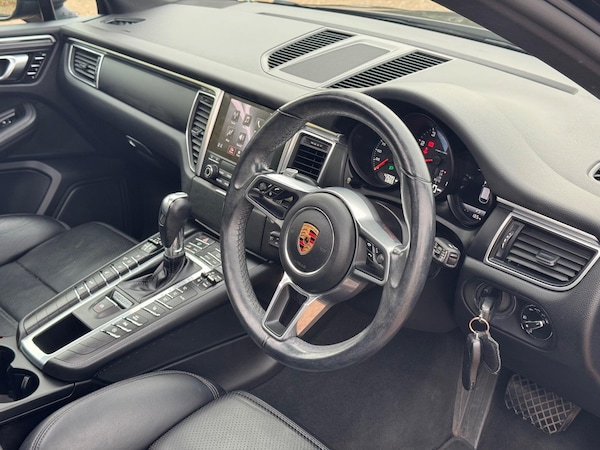 Used Porsche Macan 2018 for sale - 76270003: Photo 35