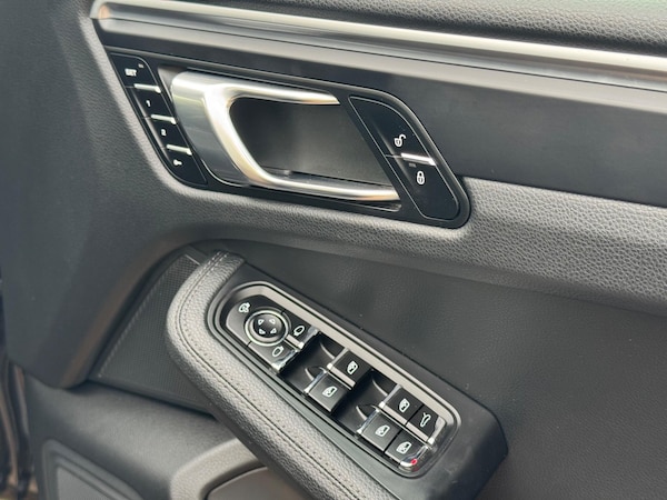 Used Porsche Macan 2018 for sale - 76270003: Photo 36