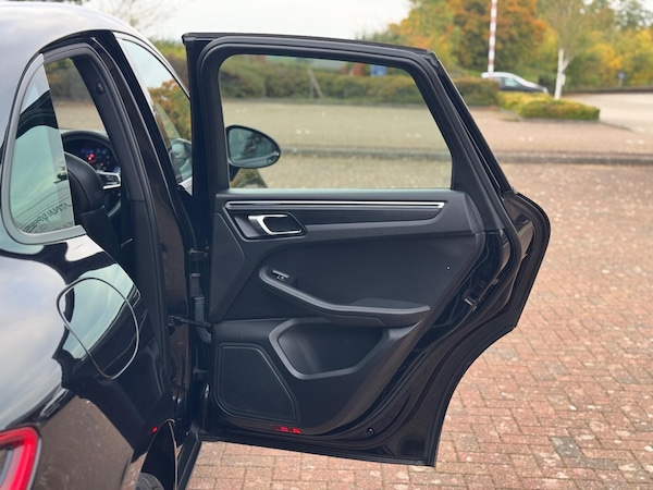 Used Porsche Macan 2018 for sale - 76270003: Photo 64