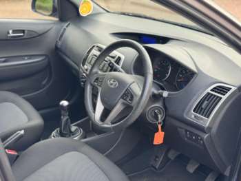 Used Hyundai i20 2013 for sale - 75298108: Photo