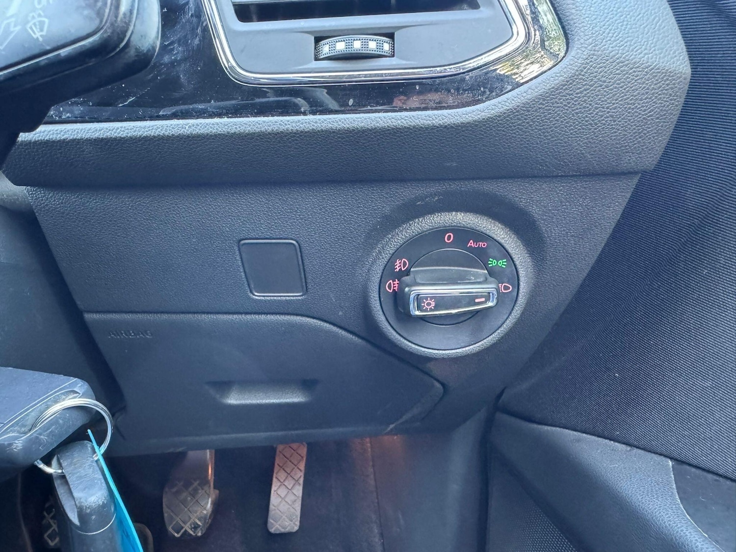 Vehicle 28