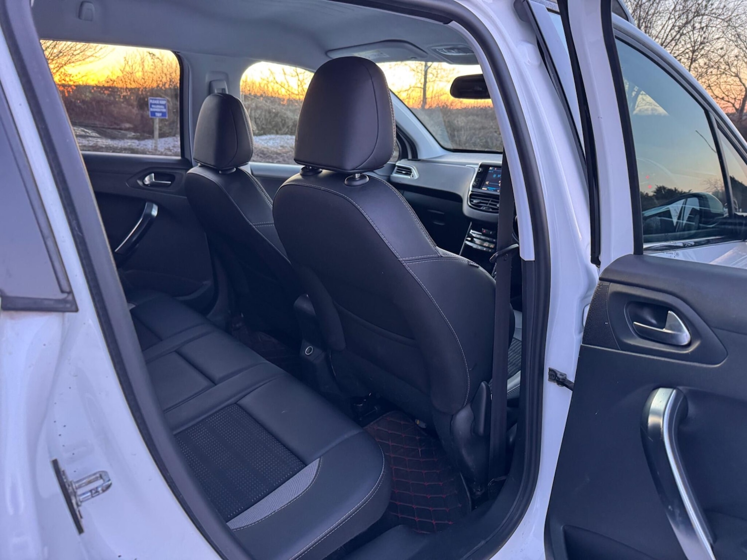 Used Peugeot 2008 2018 for sale - 77108854: Photo 38