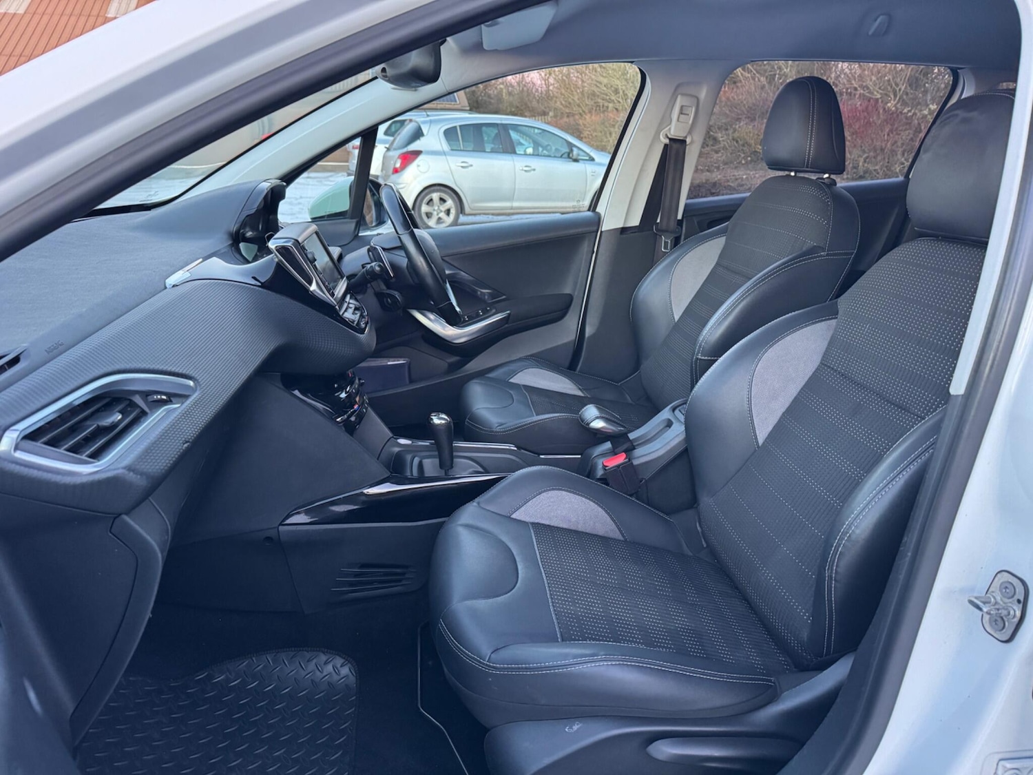 Used Peugeot 2008 2018 for sale - 77108854: Photo 40