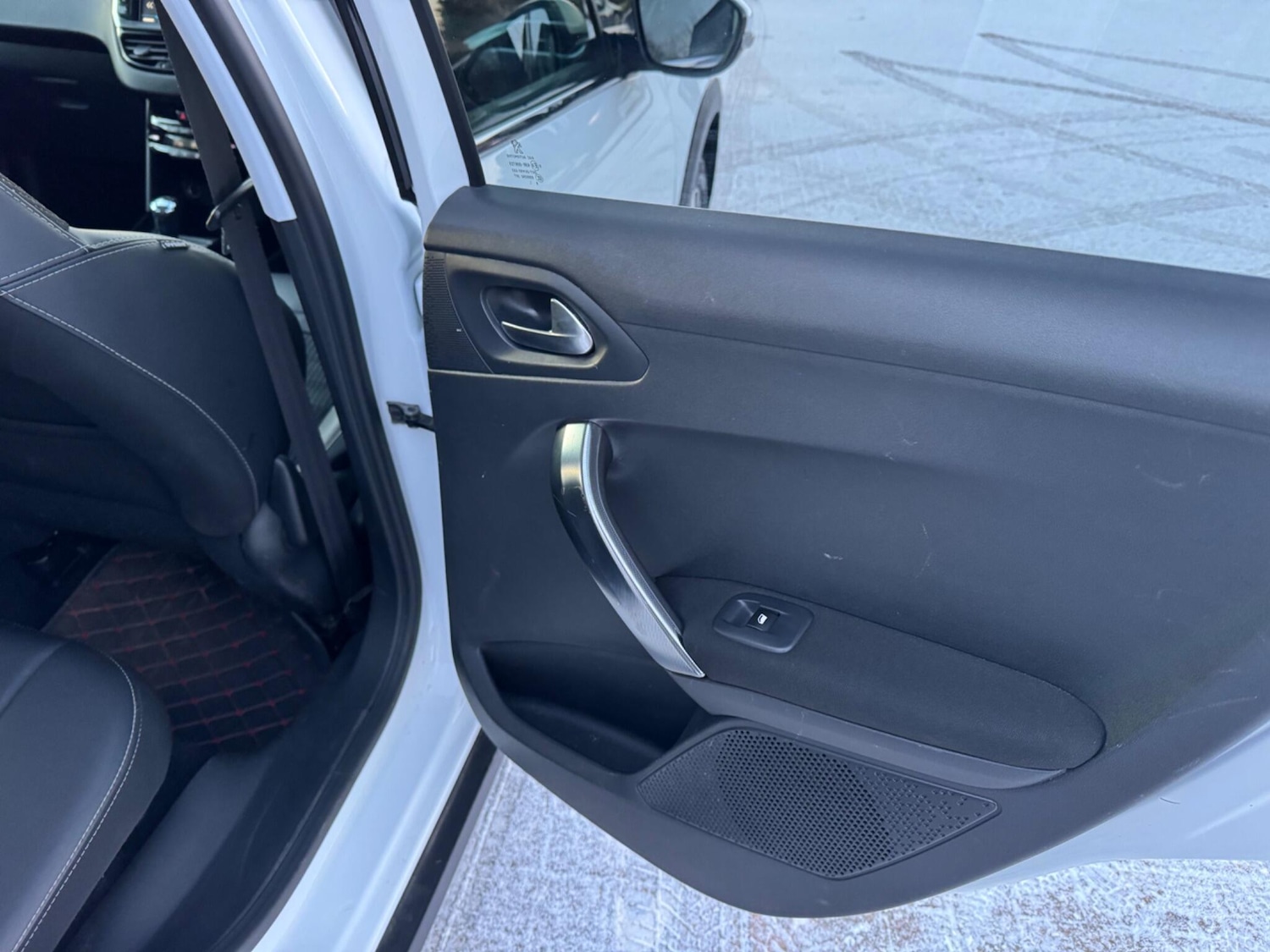 Used Peugeot 2008 2018 for sale - 77108854: Photo 47