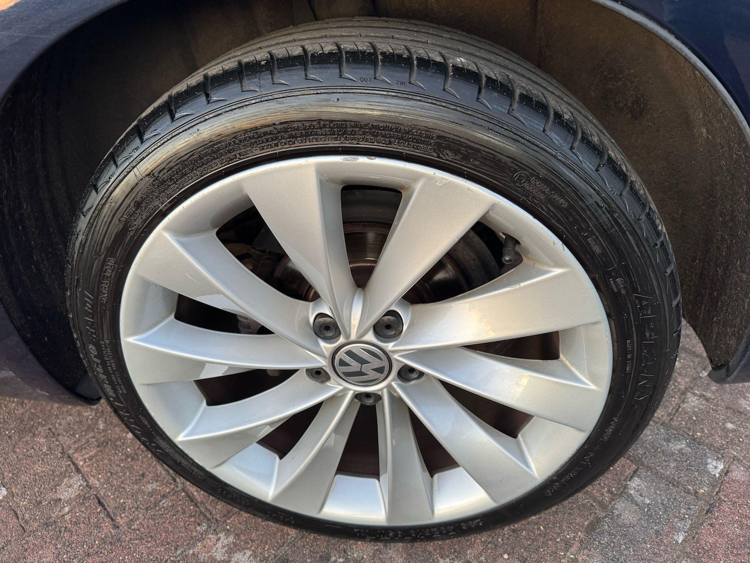 Used Volkswagen Scirocco 2014 for sale - 76990541: Photo 11