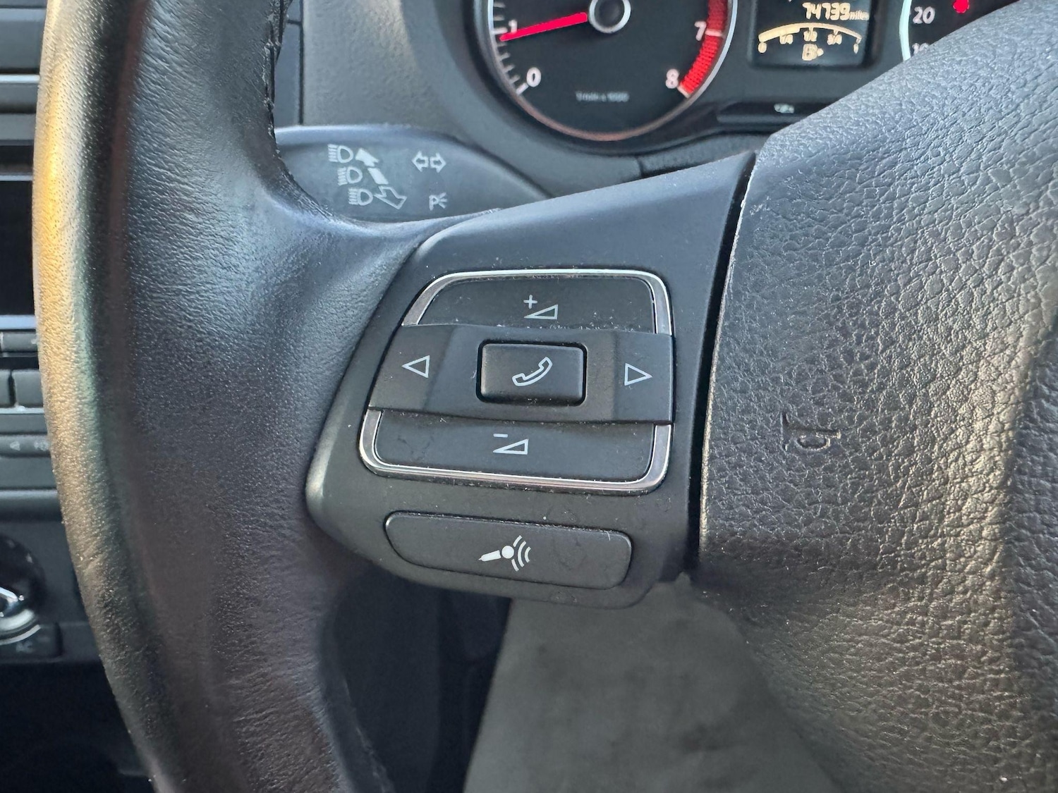 Used Volkswagen Scirocco 2014 for sale - 76990541: Photo 31