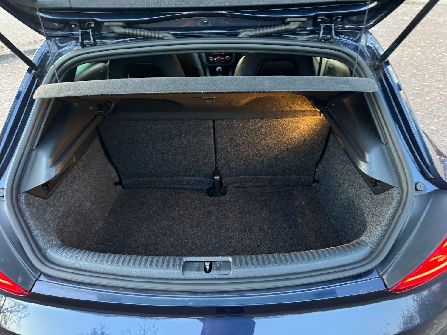 Used Volkswagen Scirocco 2014 for sale - 76990541: Photo 53