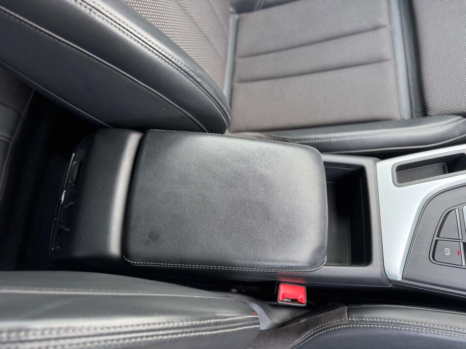 Used Audi A4 2016 for sale - 77439813: Photo 40