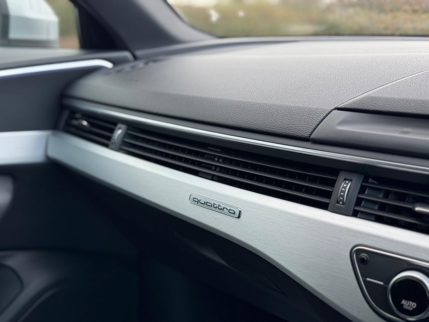 Used Audi A4 2016 for sale - 77439813: Photo 41