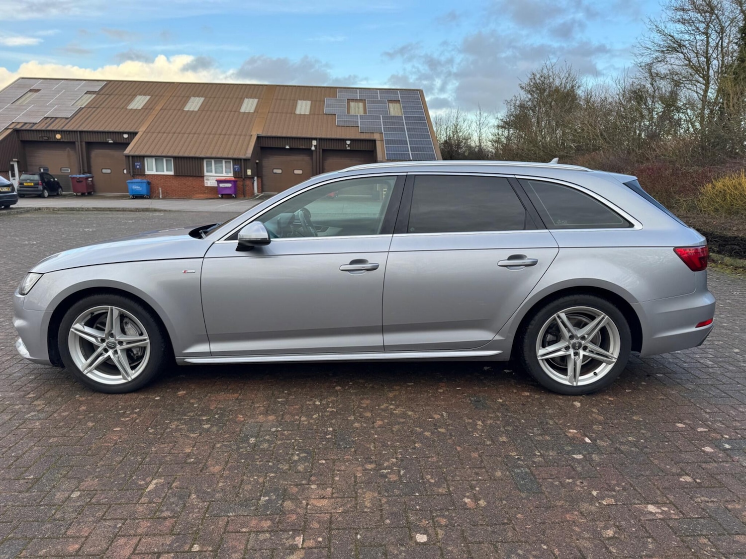 Used Audi A4 2016 for sale - 77439813: Photo 5