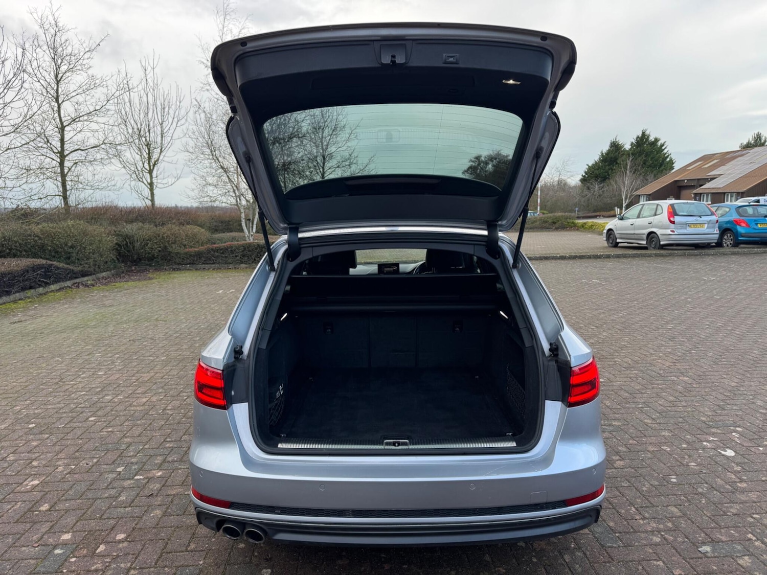 Used Audi A4 2016 for sale - 77439813: Photo 65