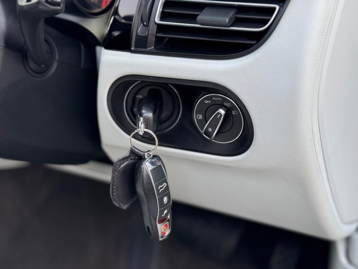 Used Porsche Macan for sale - 77320207: Photo 38