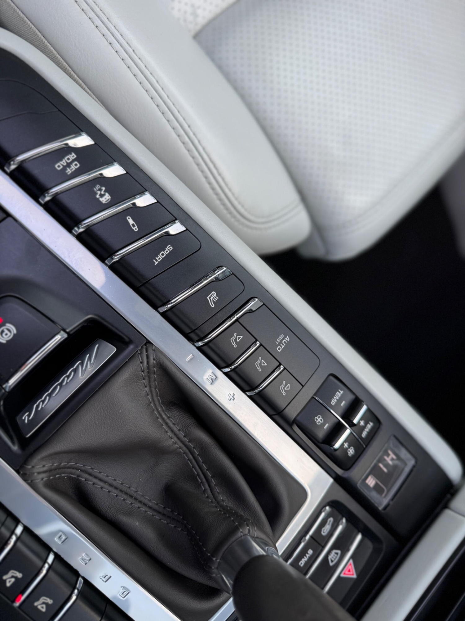 Used Porsche Macan for sale - 77320207: Photo 41