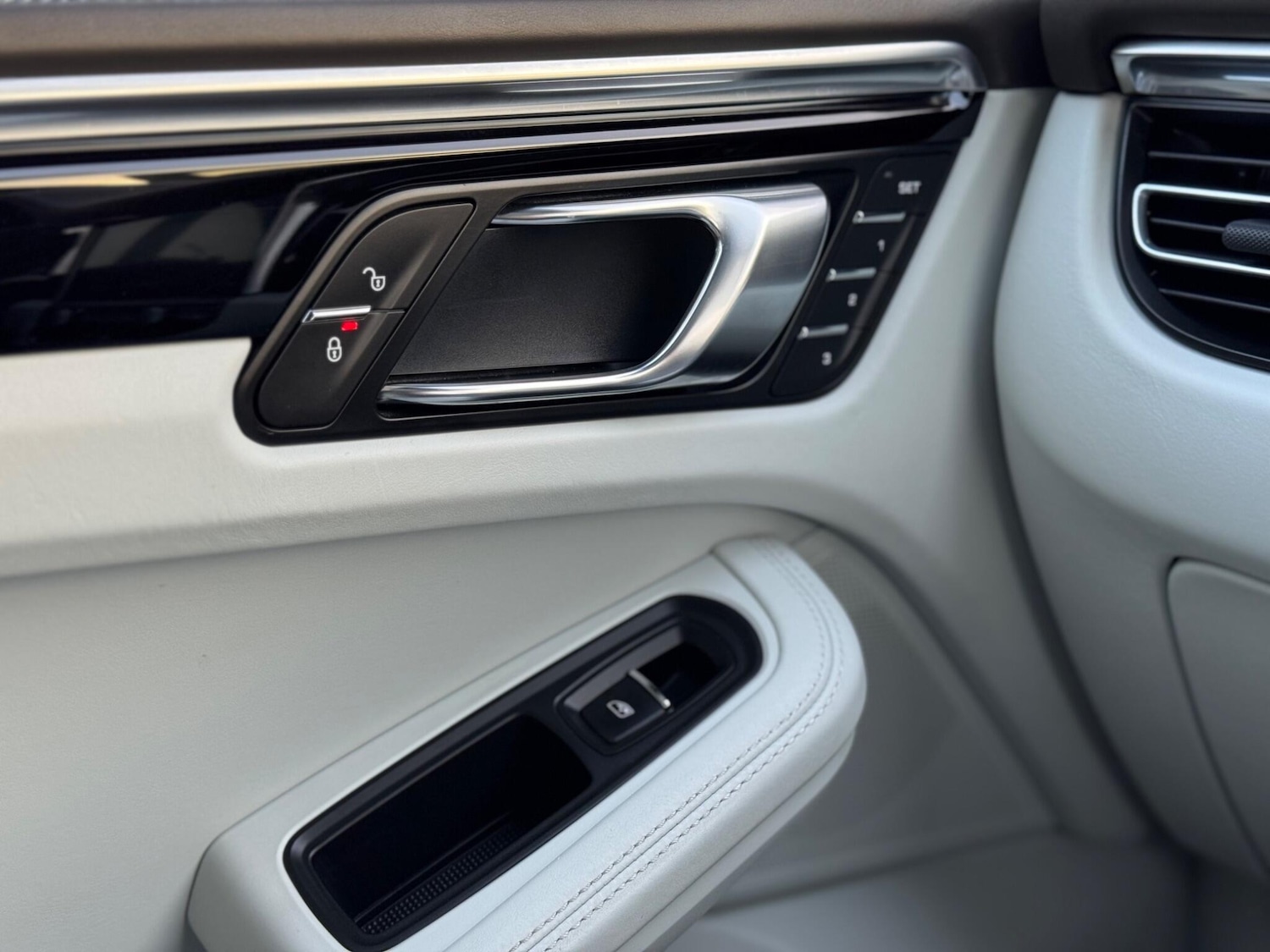 Used Porsche Macan for sale - 77320207: Photo 48