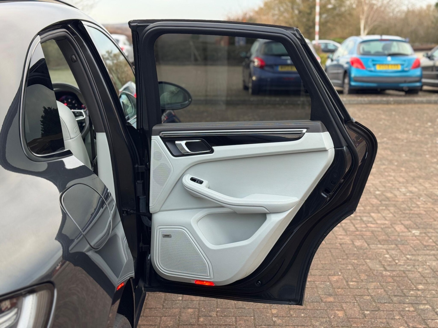 Used Porsche Macan for sale - 77320207: Photo 52