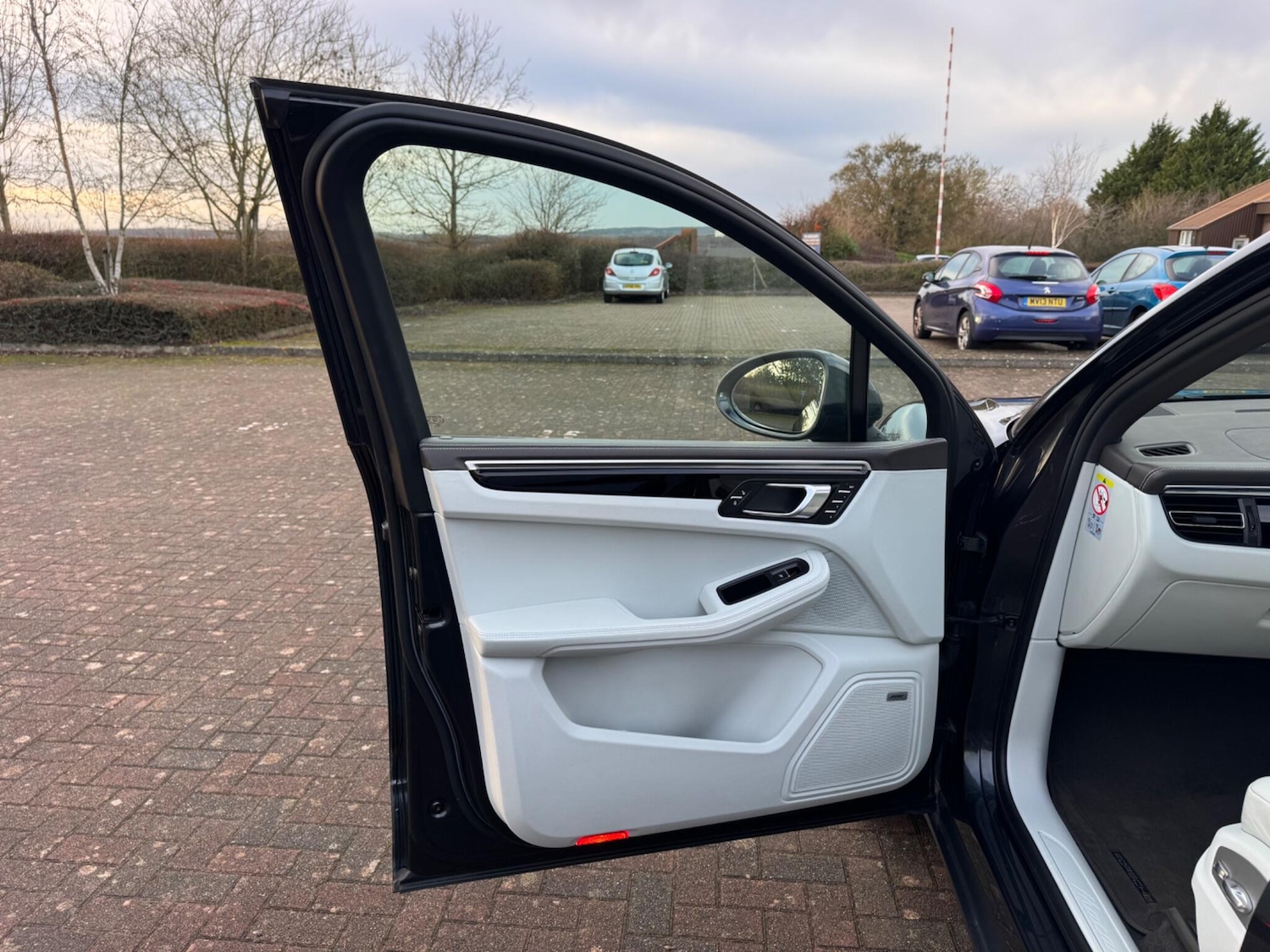 Used Porsche Macan for sale - 77320207: Photo 55