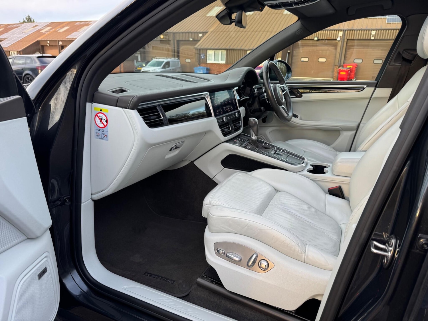 Used Porsche Macan for sale - 77320207: Photo 80