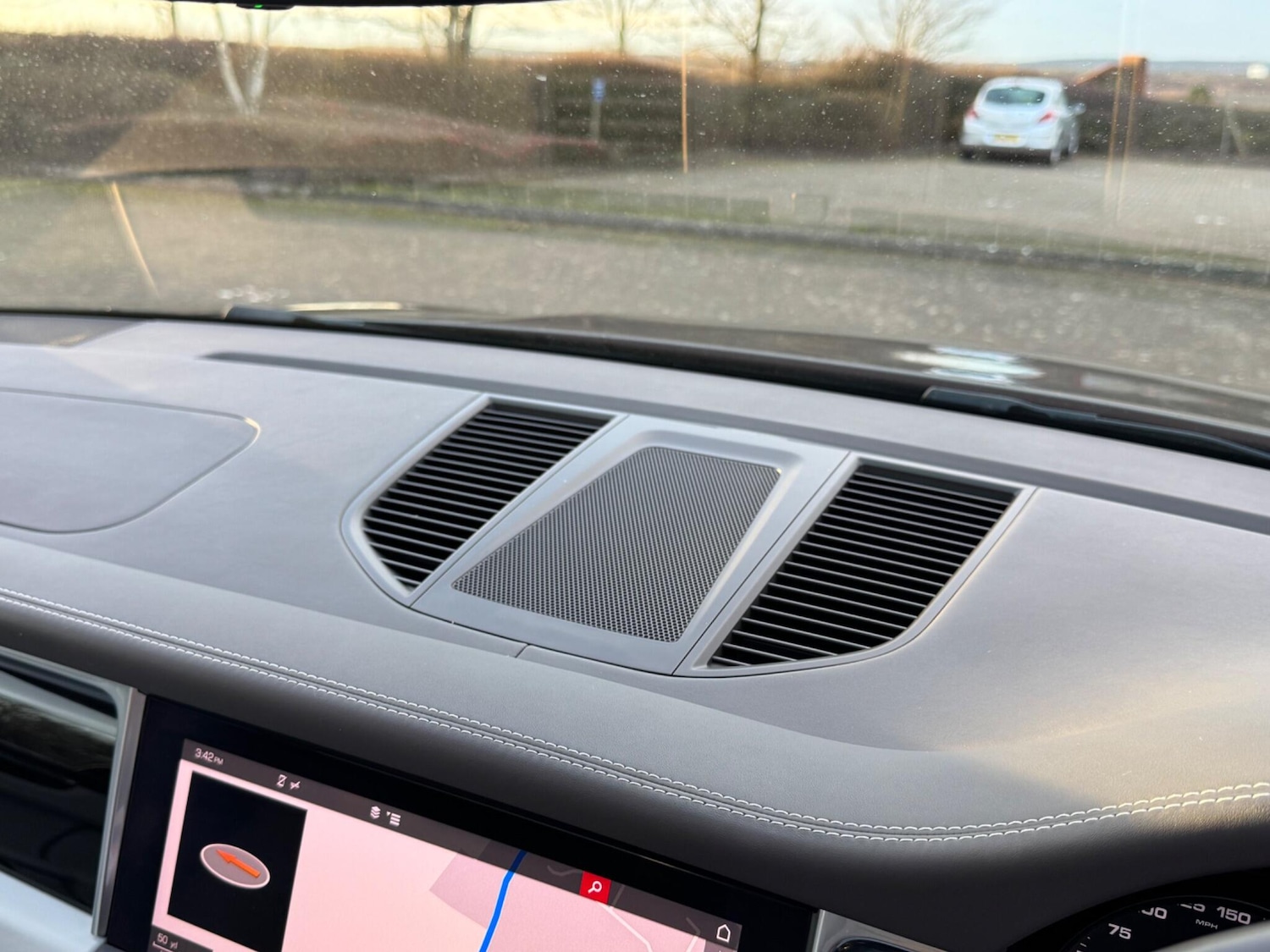 Used Porsche Macan 2019 for sale - 77320207: Photo 97