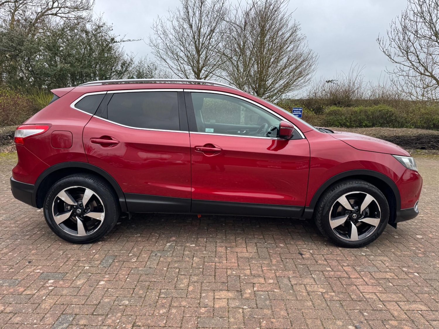 Used Nissan Qashqai for sale - 77925147: Photo 16