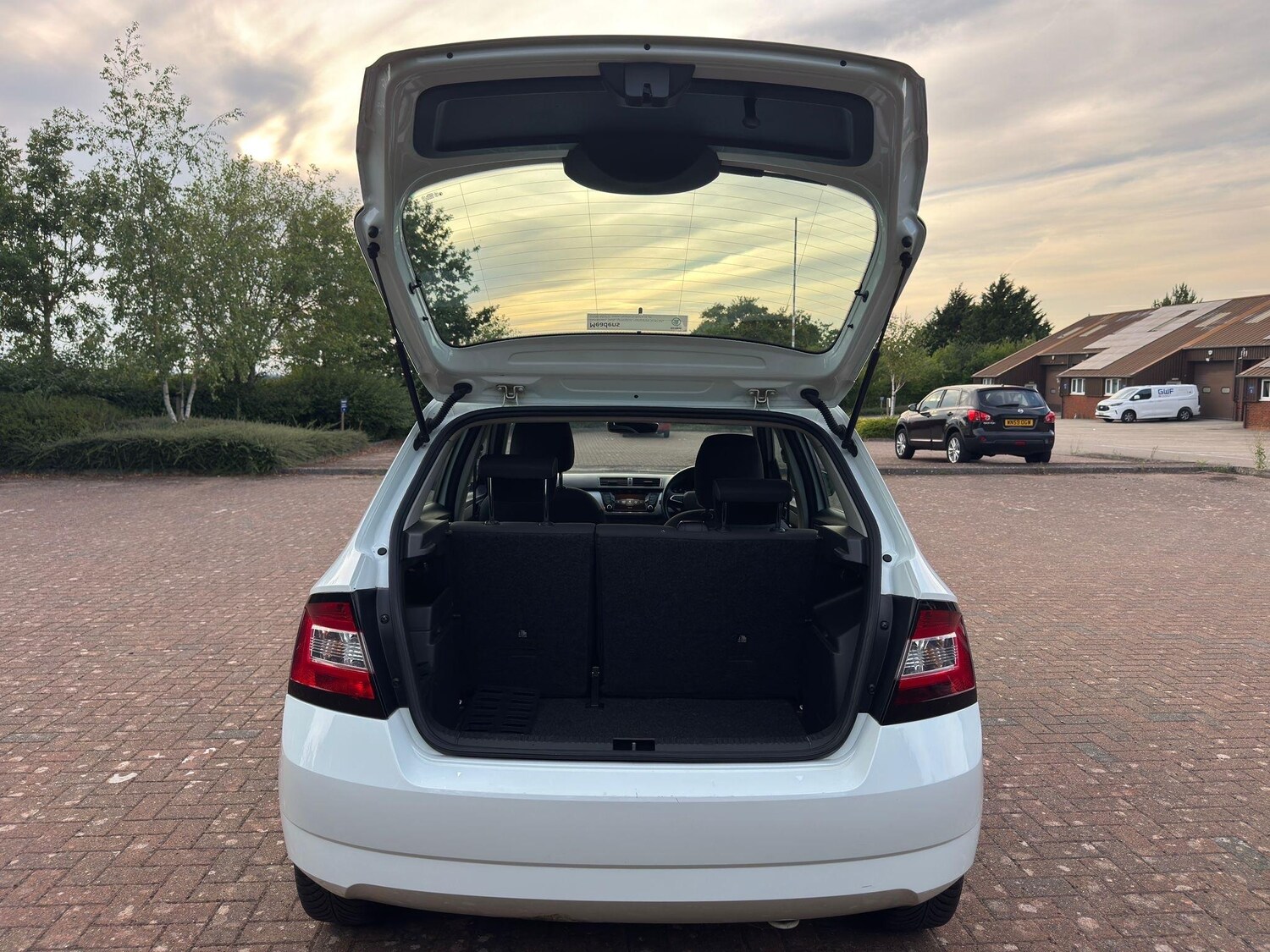 Vehicle 33