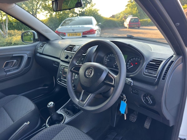 Used Skoda Fabia 2014 for sale - 75041786: Photo 3