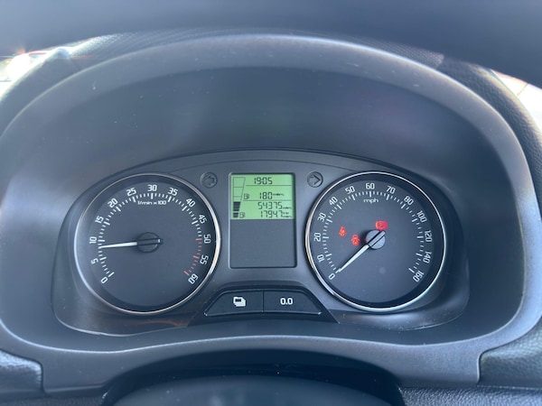 Used Skoda Fabia 2014 for sale - 75041786: Photo 7