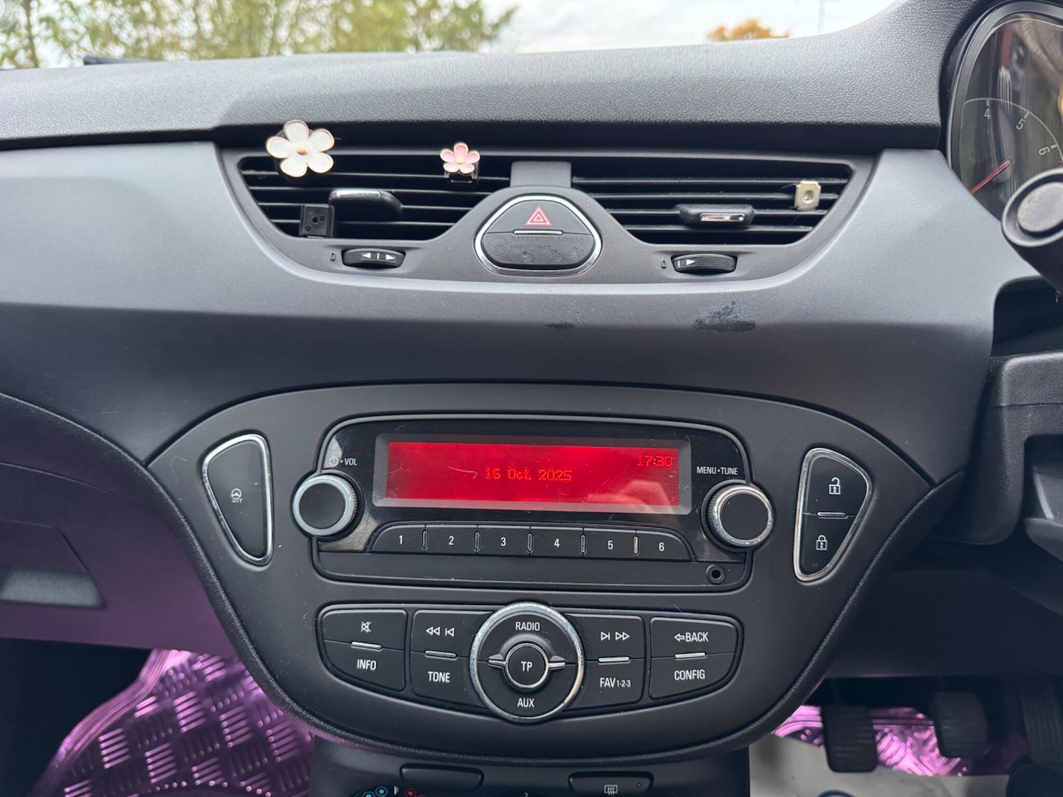 Used Vauxhall Corsa for sale - 76995383: Photo 28