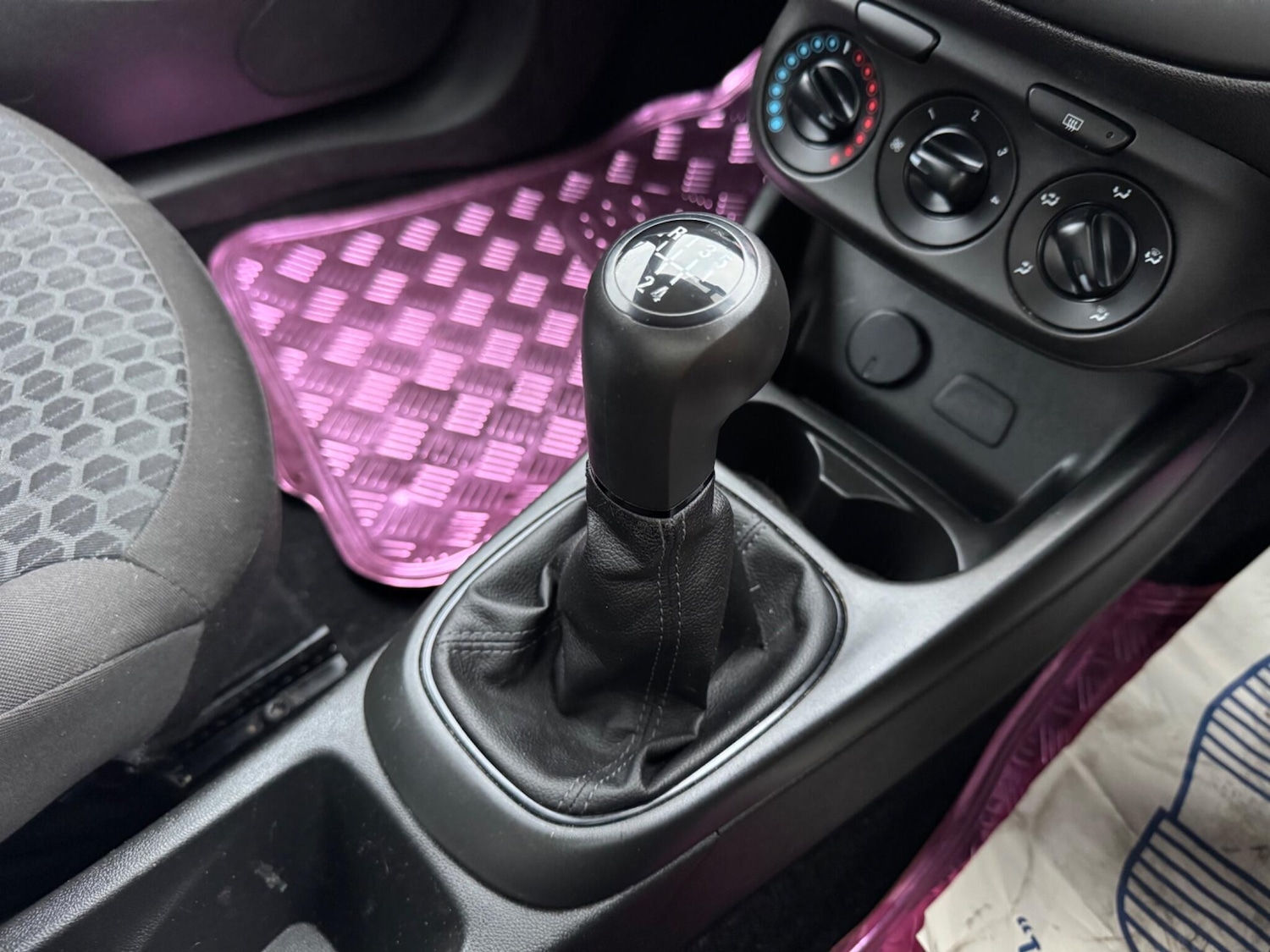 Used Vauxhall Corsa for sale - 76995383: Photo 30