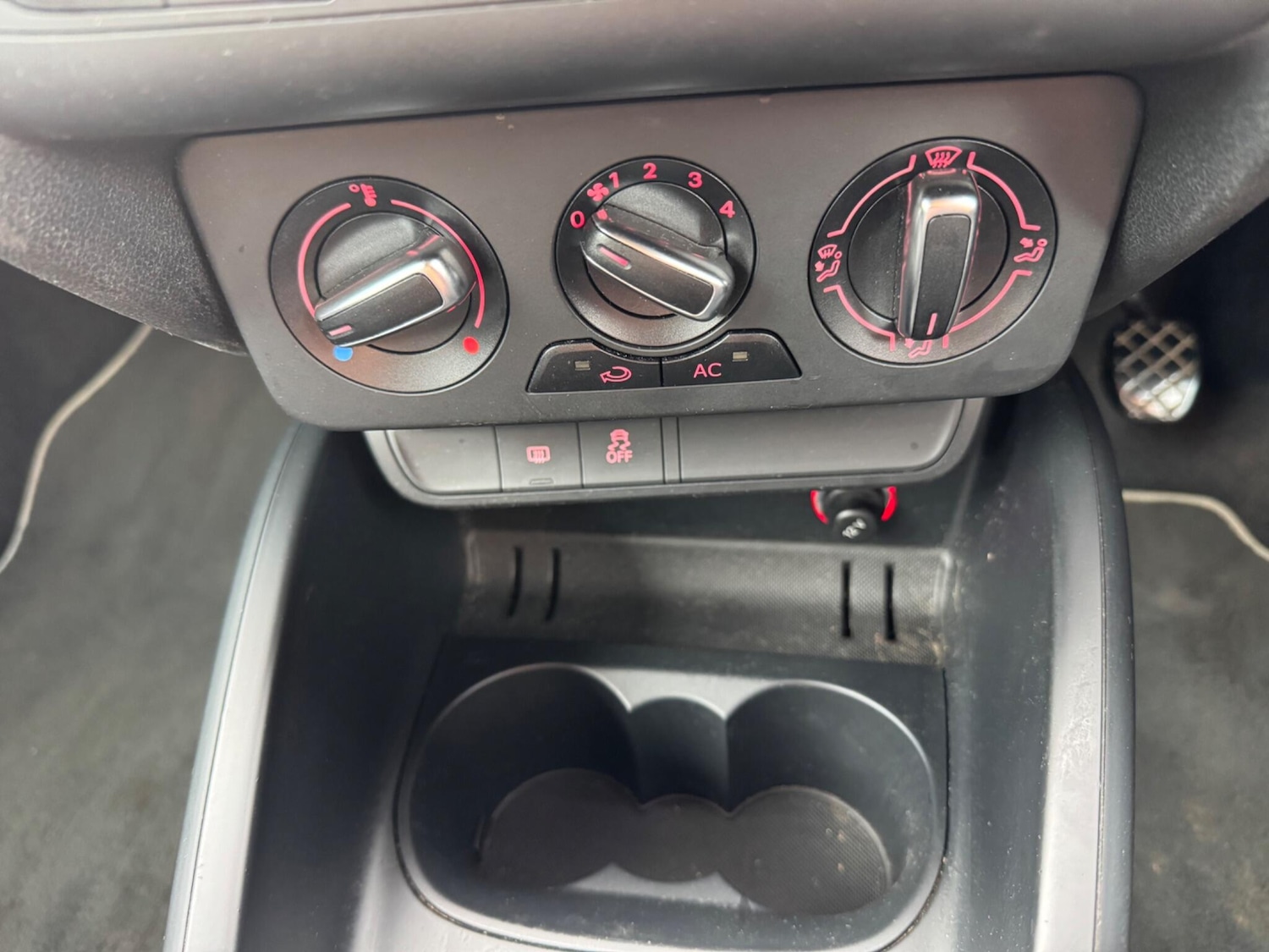 Vehicle 33