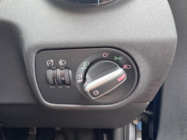 Used Audi A1 2013 for sale - 75707624: Photo 42