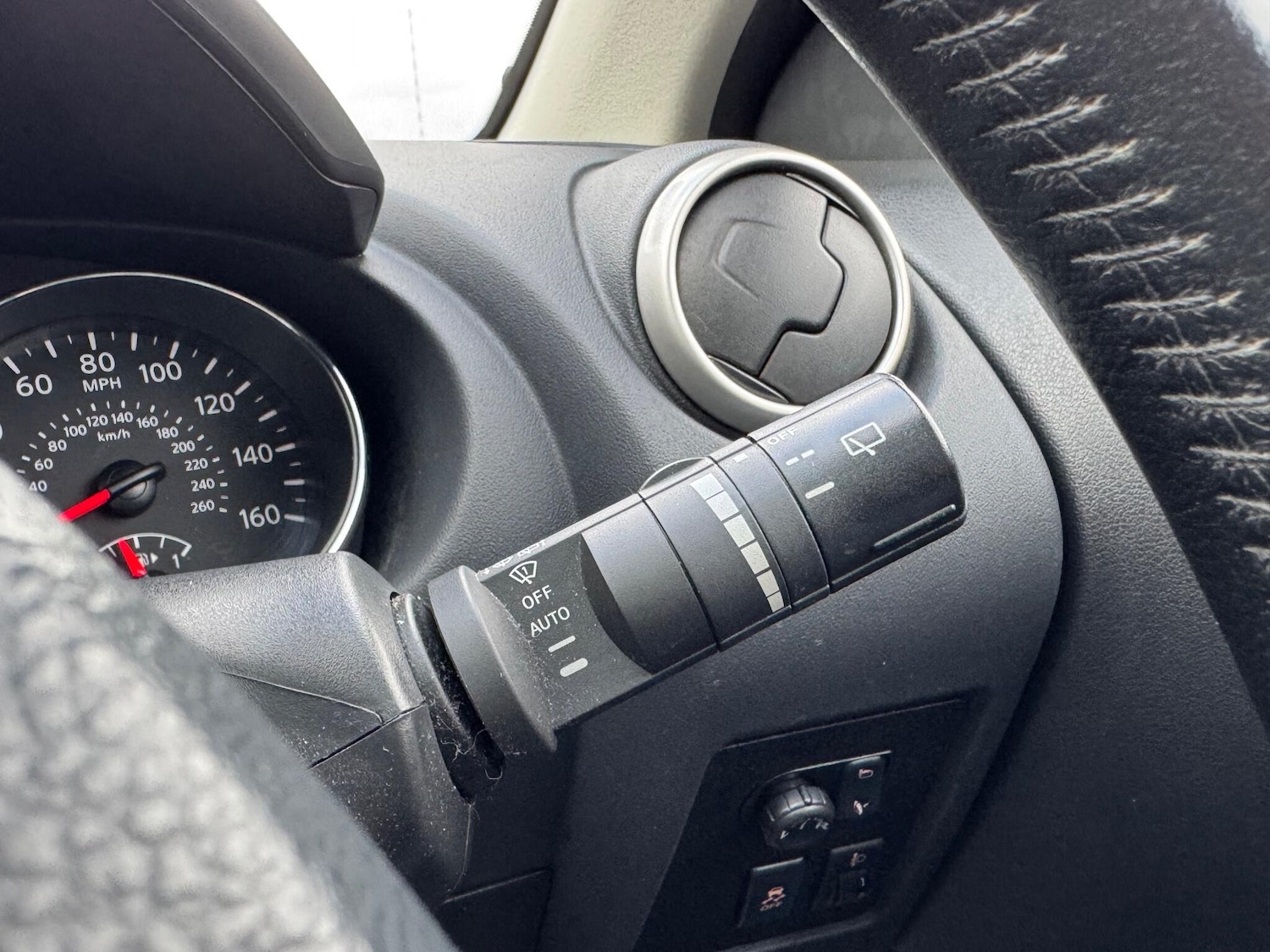 Used Nissan Qashqai+2 2010 for sale - 76657917: Photo 29