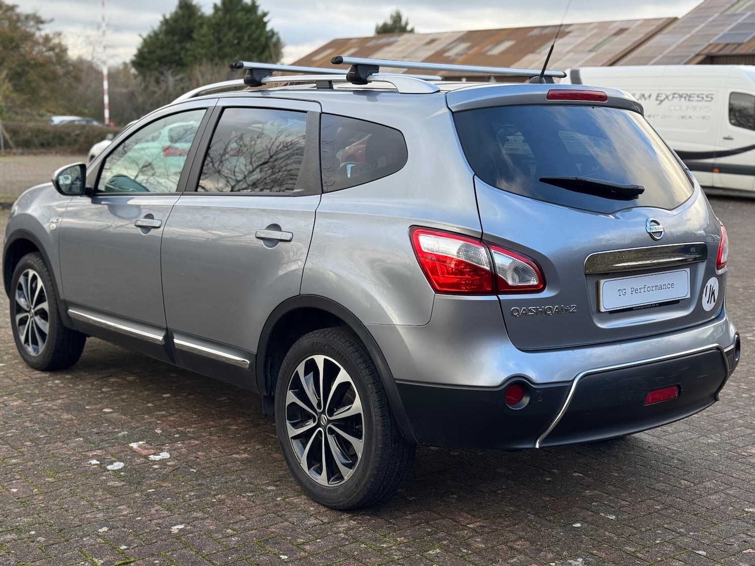 Used Nissan Qashqai+2 2010 for sale - 76657917: Photo 4