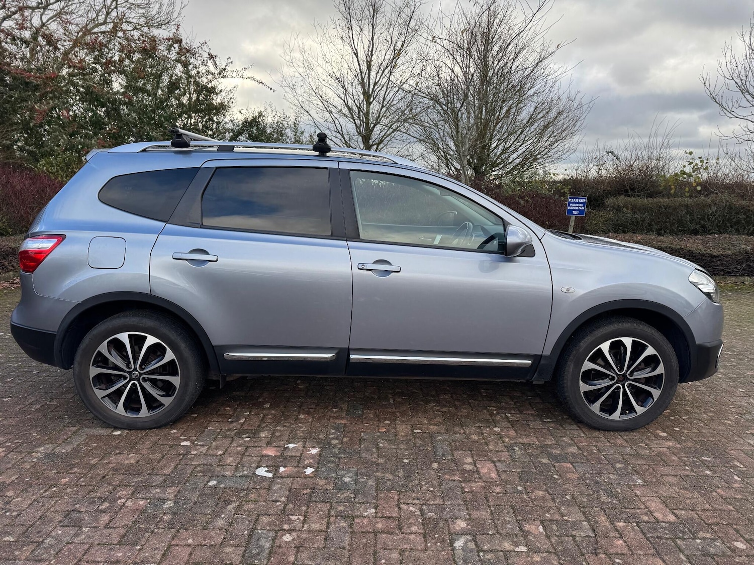 Used Nissan Qashqai+2 2010 for sale - 76657917: Photo 9