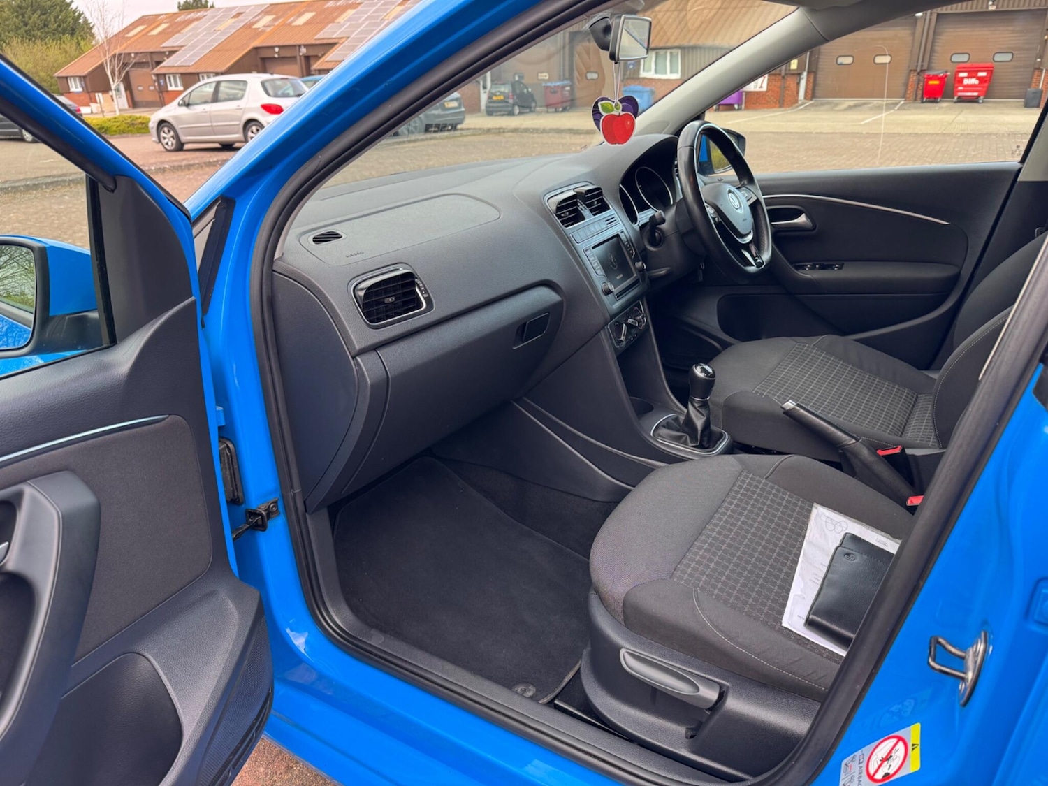 Used Volkswagen Polo 2014 for sale - 78100930: Photo 35