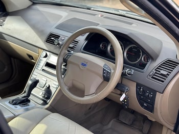 Used Volvo XC90 2010 for sale - 76042561: Photo