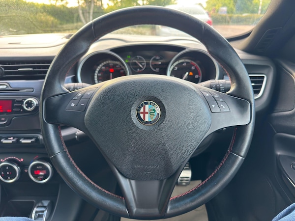 Used Alfa Romeo Giulietta 2012 for sale - 74712371: Photo 25