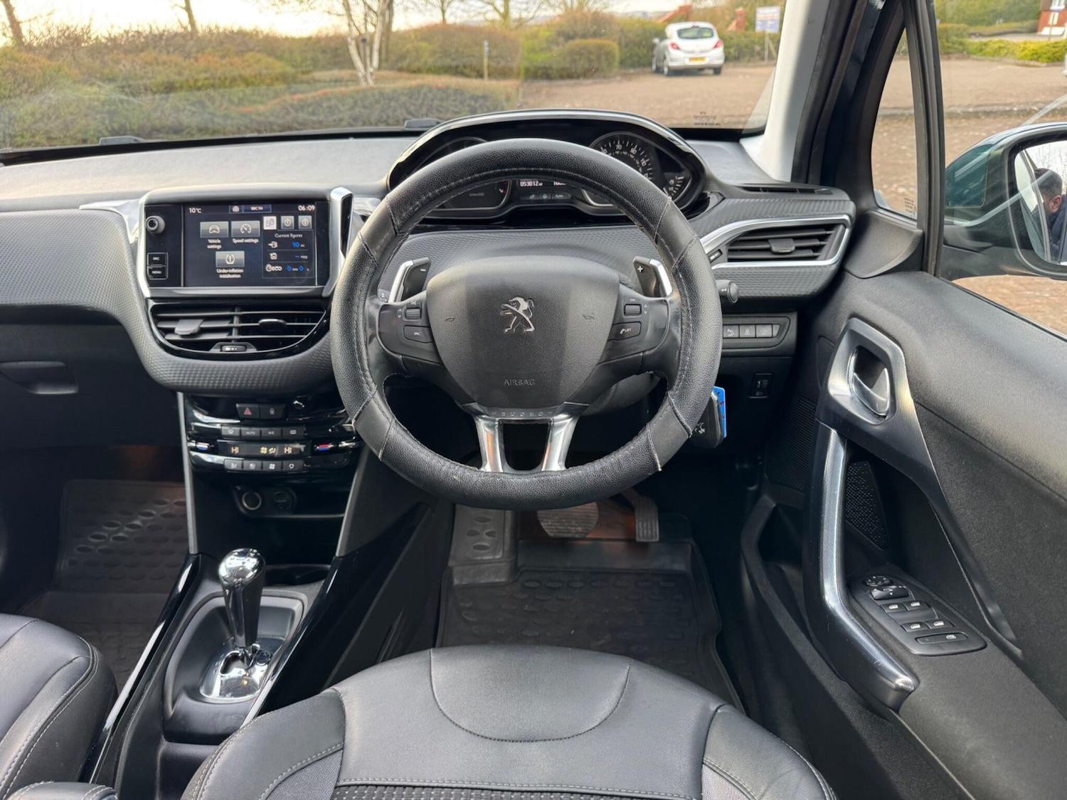 Used Peugeot 2008 2017 for sale - 78100938: Photo 18