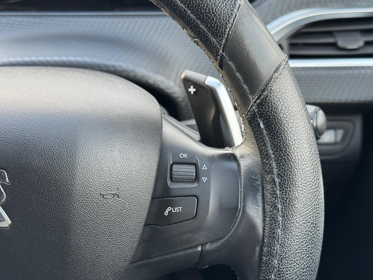 Used Peugeot 2008 2017 for sale - 78100938: Photo 21