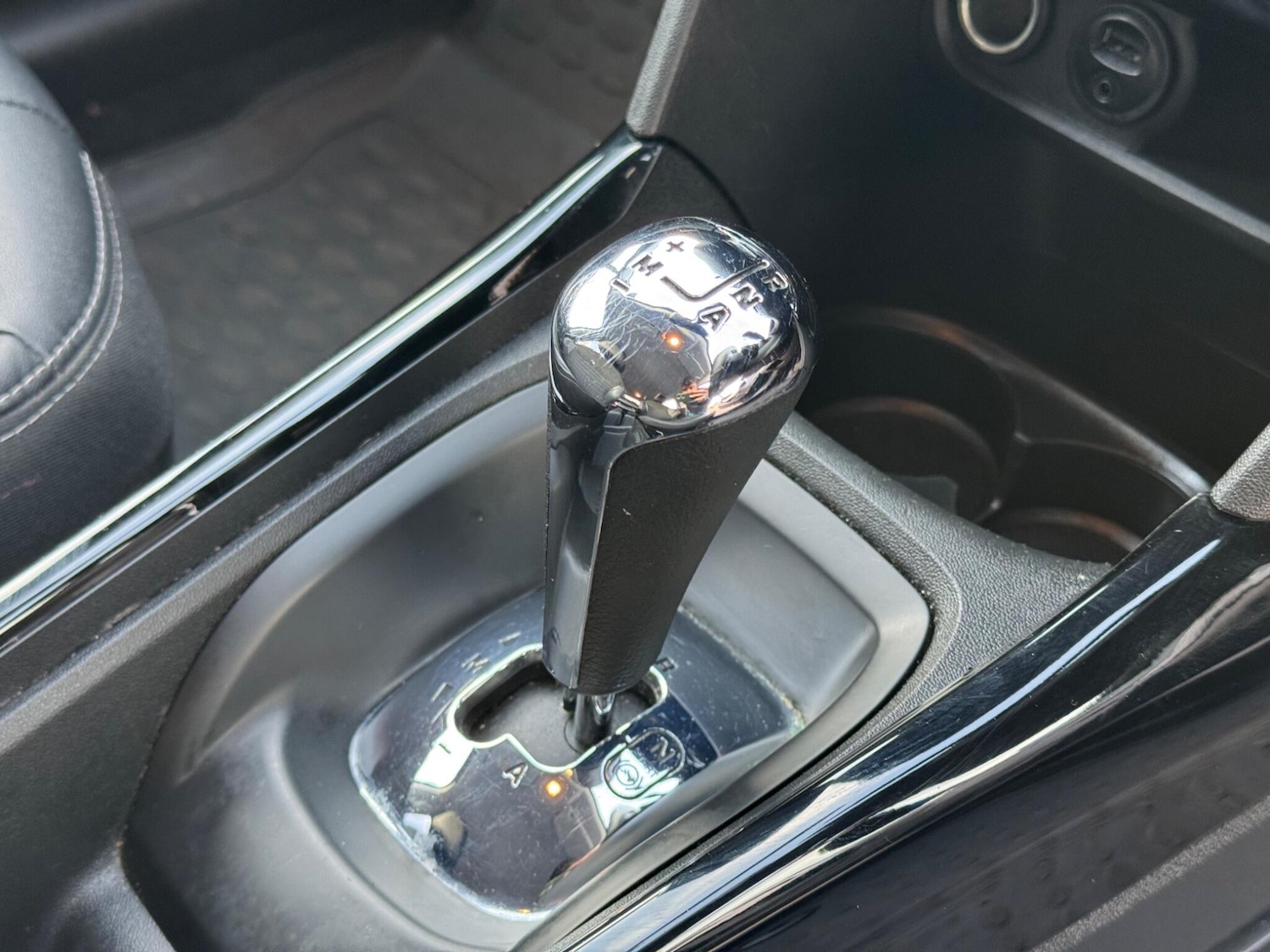 Used Peugeot 2008 2017 for sale - 78100938: Photo 29