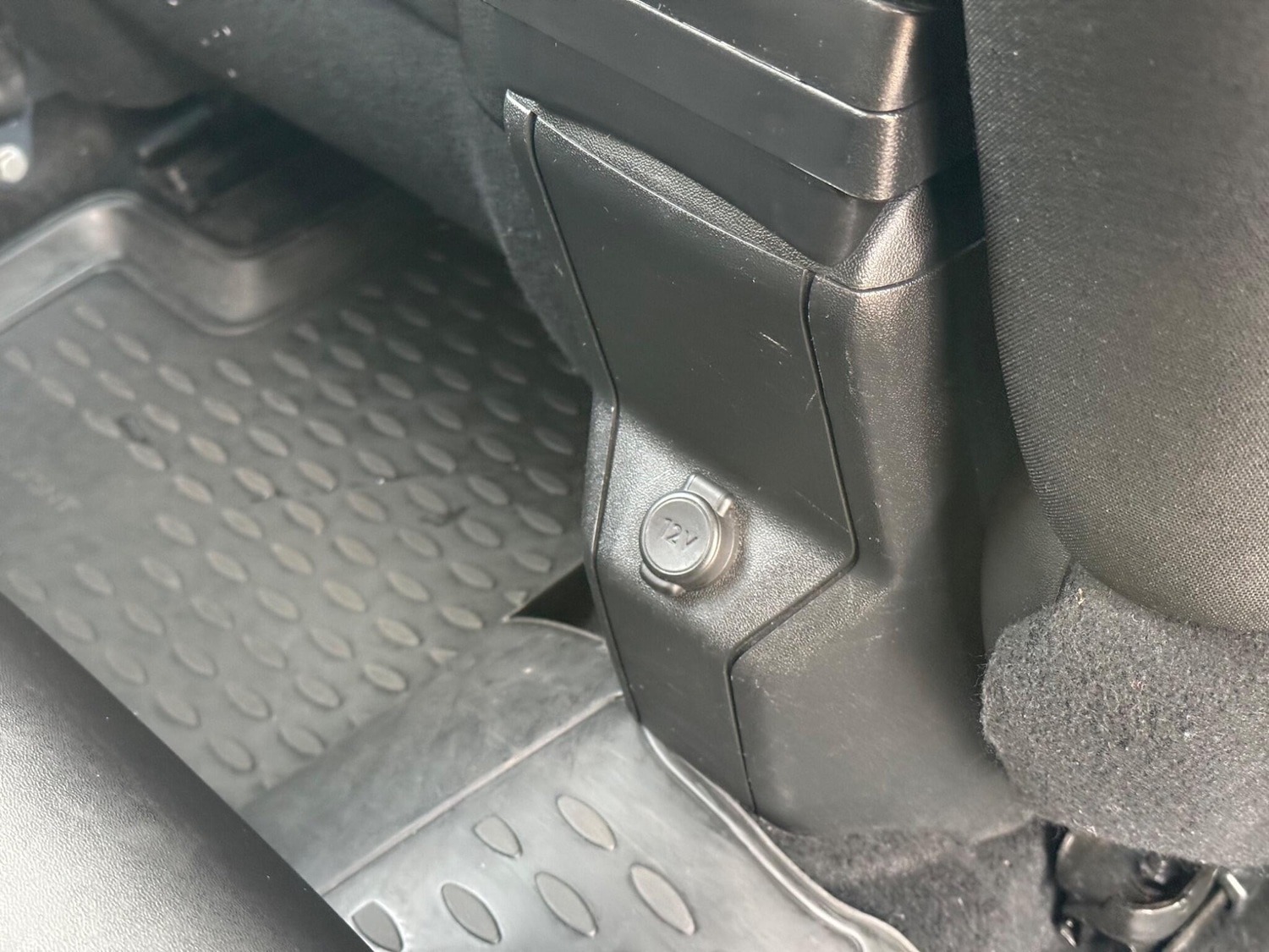 Used Peugeot 2008 2017 for sale - 78100938: Photo 37