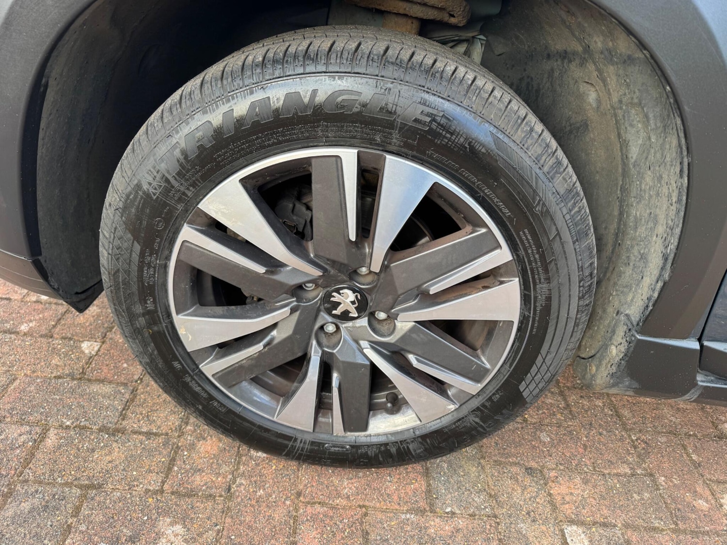 Used Peugeot 2008 2017 for sale - 78100938: Photo 64