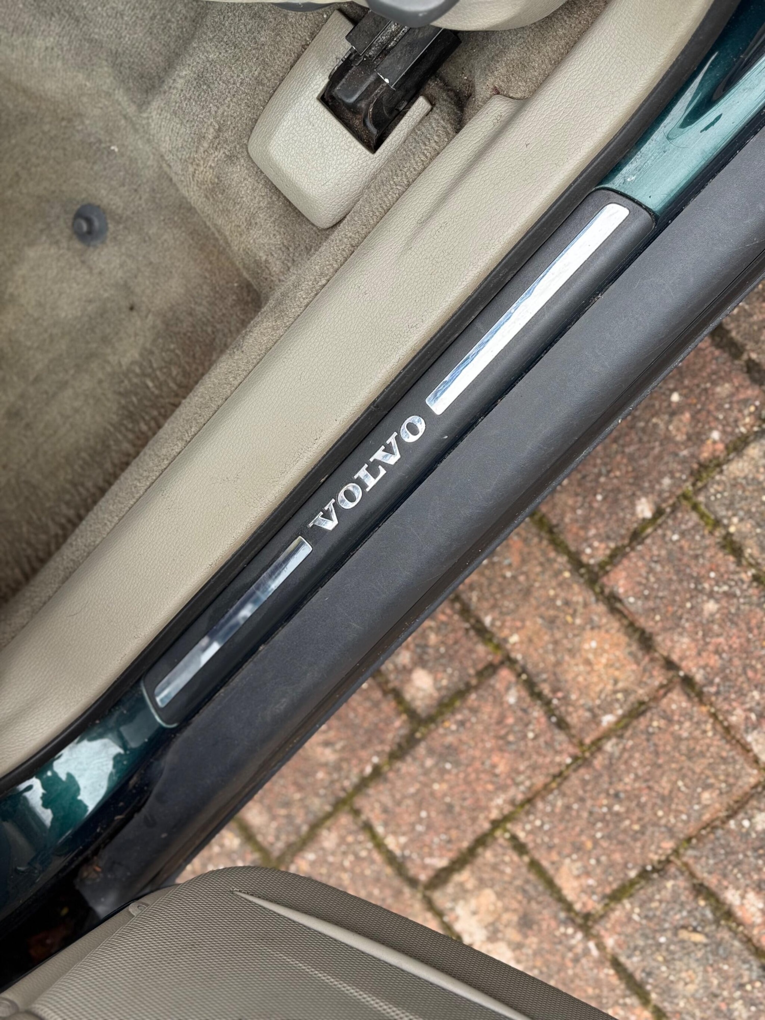 Used Volvo V70 2002 for sale - 77769082: Photo 55