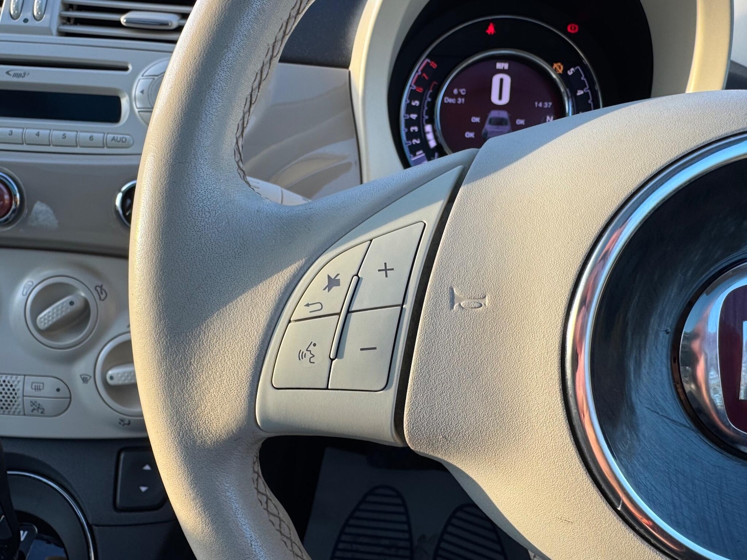 Used Fiat 500 2014 for sale - 77090955: Photo 19