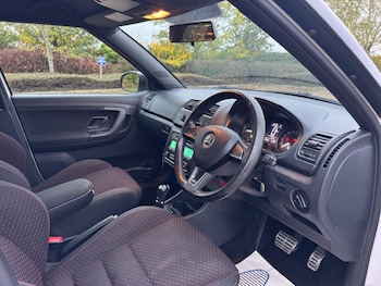 Used Skoda Fabia 2014 for sale - 76306847: Photo