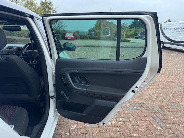 Used Skoda Fabia 2014 for sale - 76306847: Photo 45