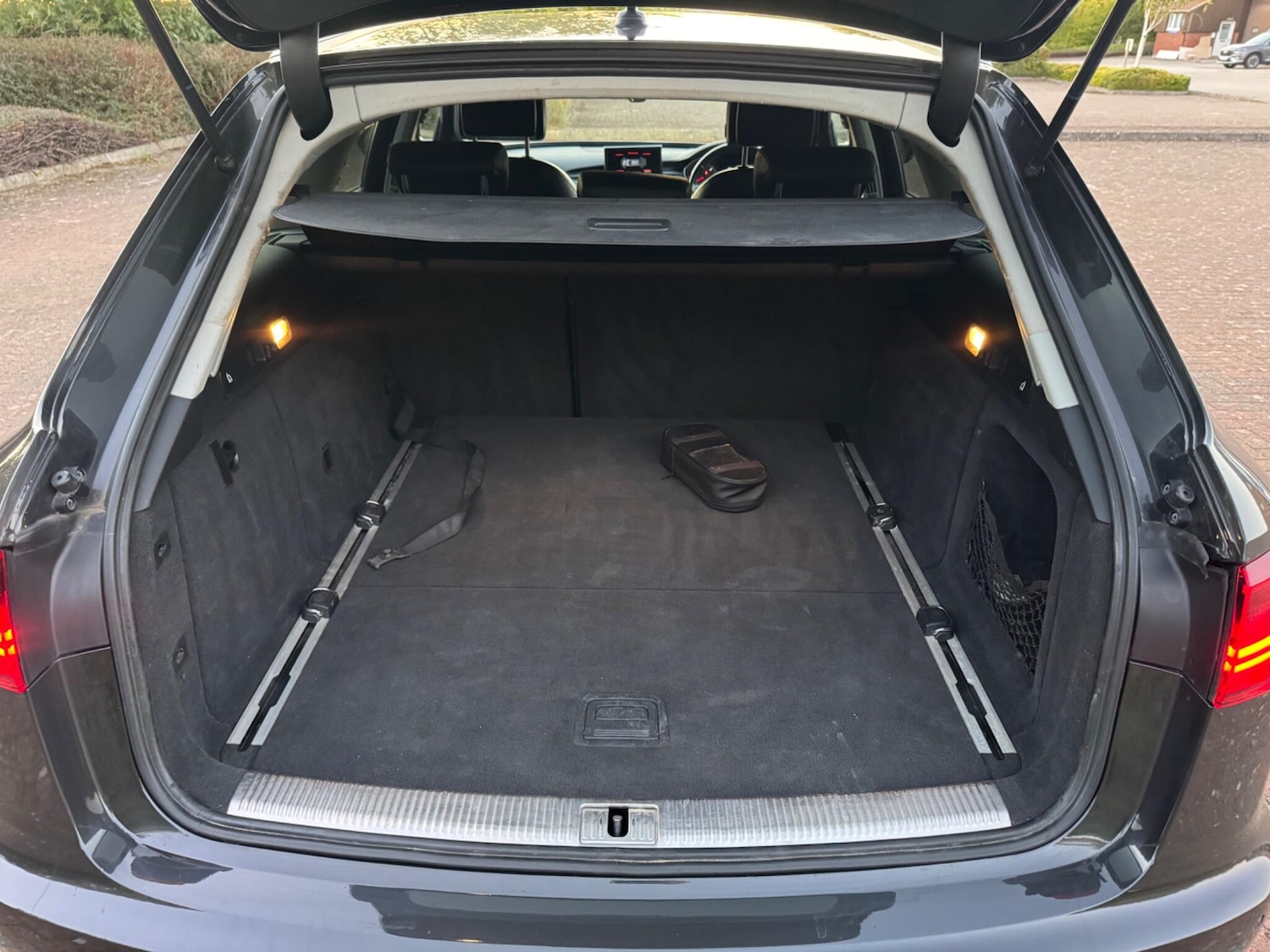 Vehicle 77